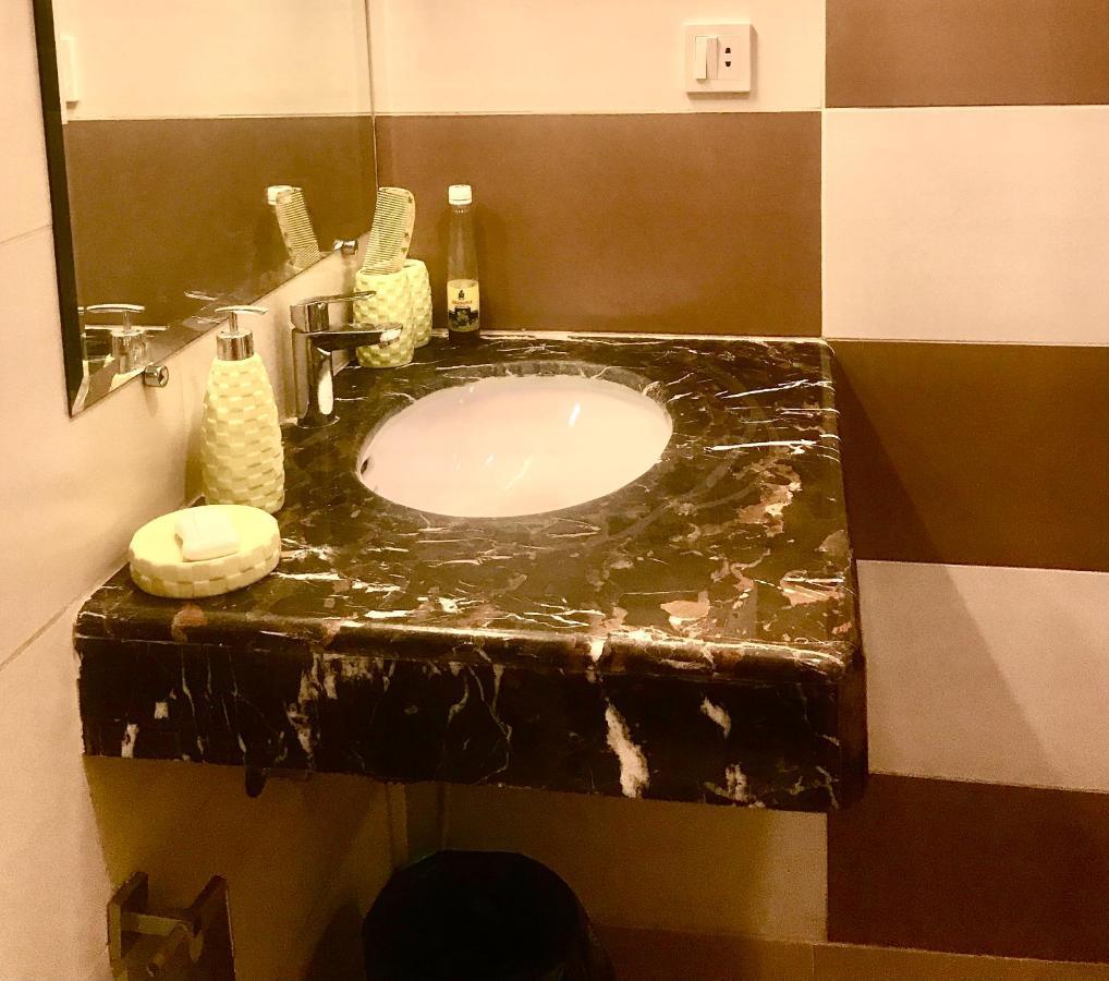 Atrium High Suite 2Bed Family Apartment Near Giga Mall Ισλαμαμπάντ Εξωτερικό φωτογραφία